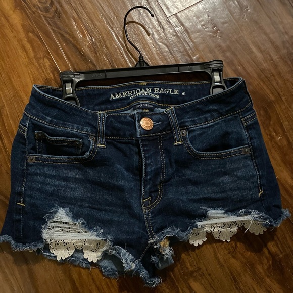 Shorts - Picture 2 of 3